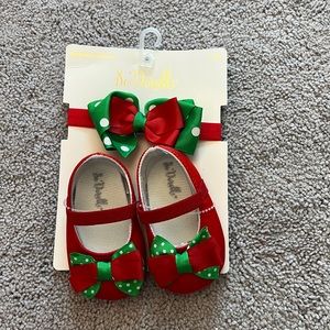 New ! Christmas headband and shoe set. 6-12mo